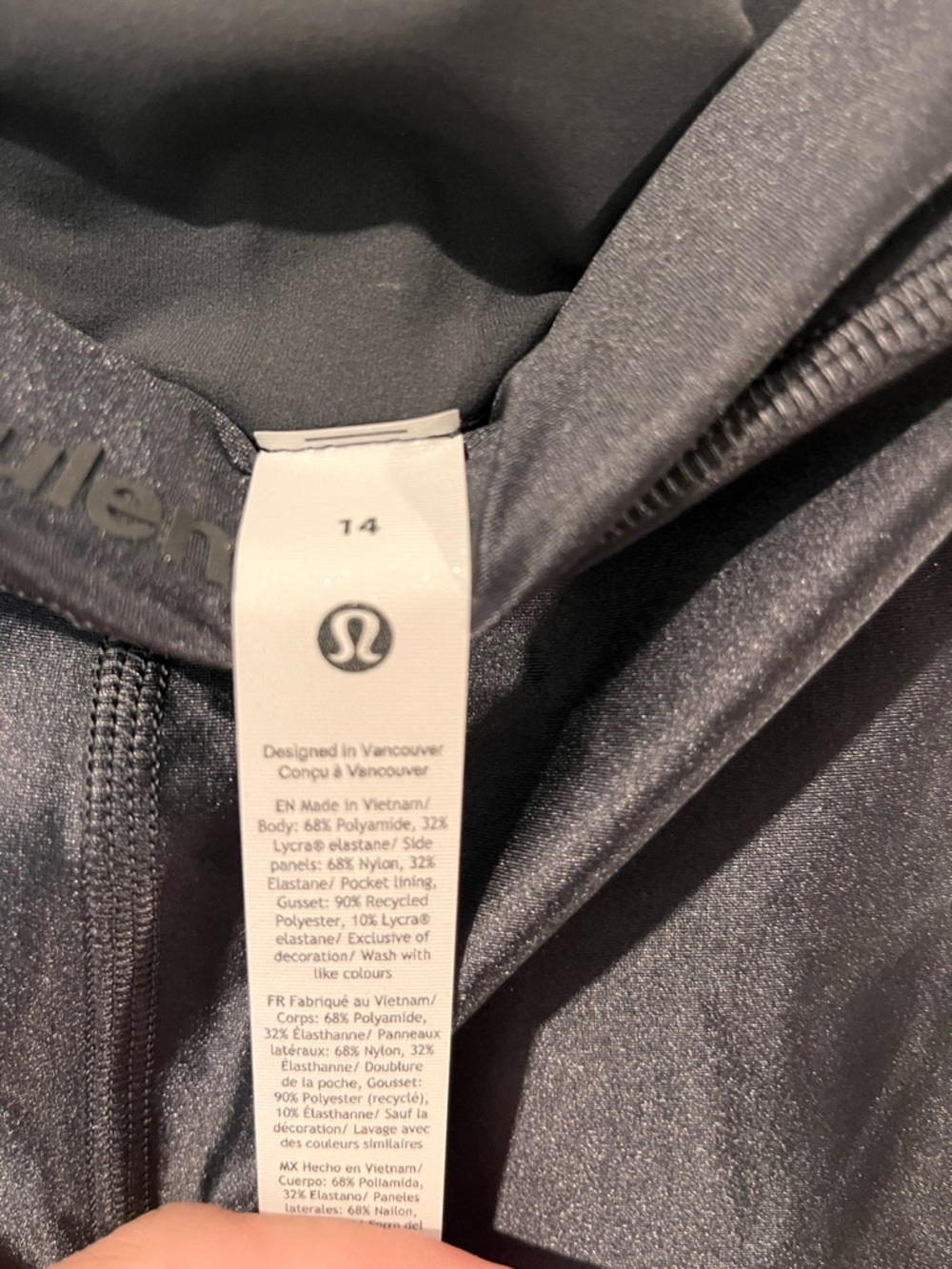 Lululemon Satin Shine leggings - Picture 5 of 6